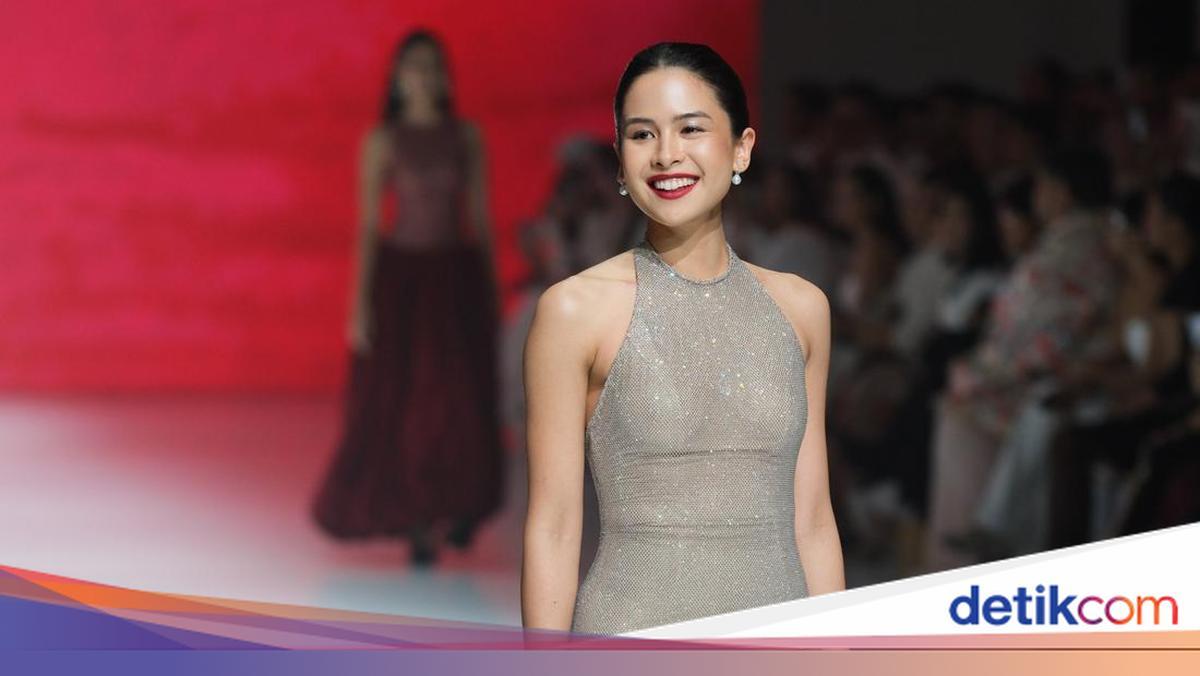 Hei Shenda telah menjadi sikap yang luar biasa untuk menjadi model di JFW